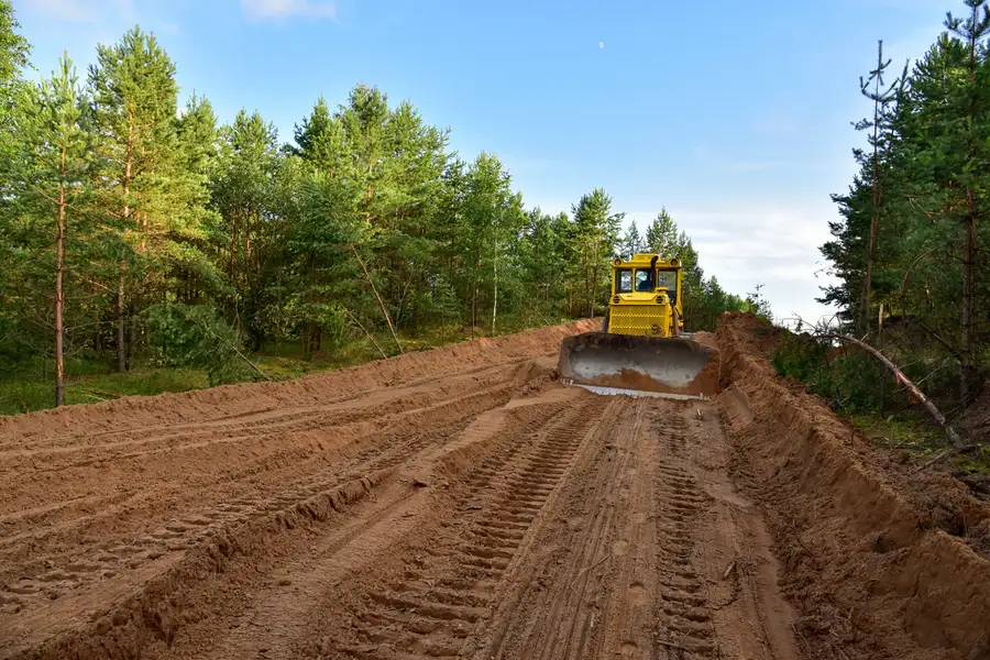 Managing Erosion Risks During Land Clearing in Alvin, TX