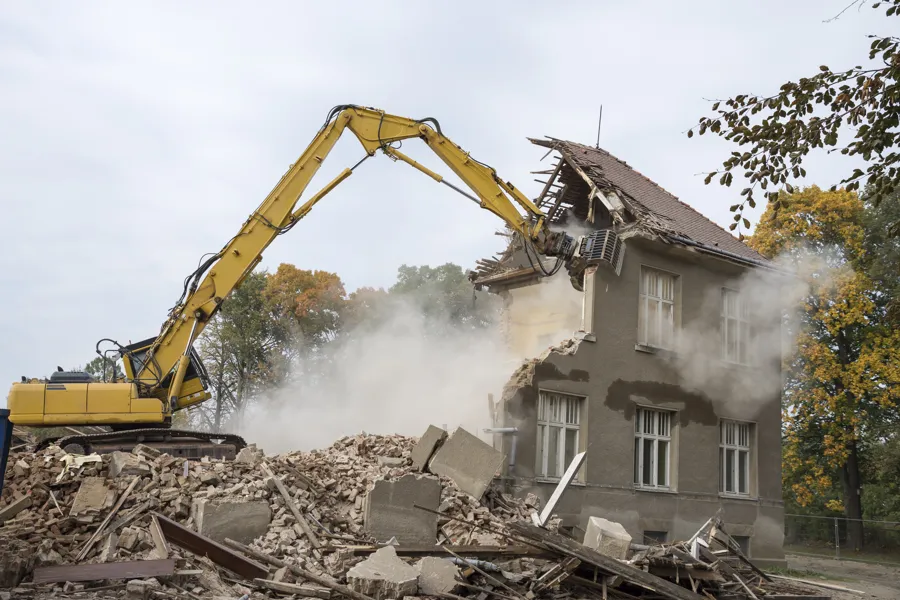 Planning A Safe House Demolition Project in Alvin, TX